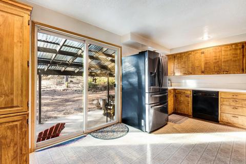 1111 NE Burnside Ave, Bend, OR 97701 photo 9
