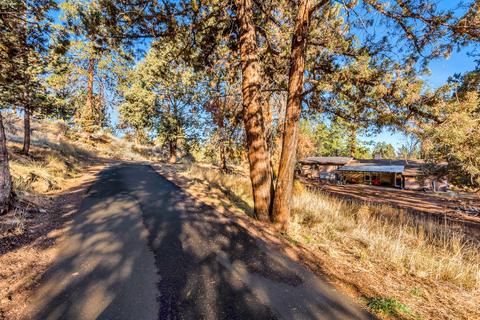 1111 NE Burnside Ave, Bend, OR 97701 photo 24