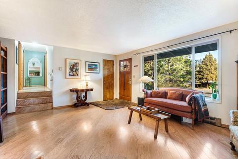 1111 NE Burnside Ave, Bend, OR 97701 photo 5