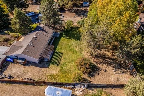 21012 Thomas Dr, Bend, OR 97702 photo 3
