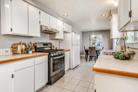 21012 Thomas Dr, Bend, OR 97702 photo 8