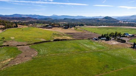 255 Worthington Rd, Eagle Point, OR 97524 photo 1