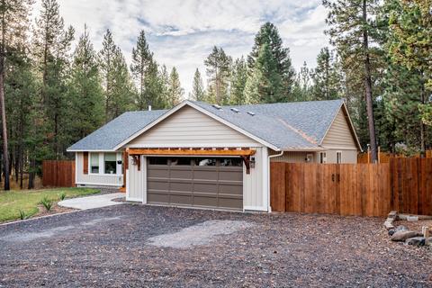17297 Jacinto Rd, Bend, OR 97707 photo 2