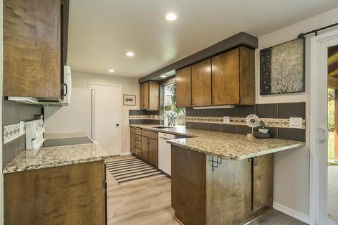 21574 Stub Pl, Bend, OR 97701 photo 11