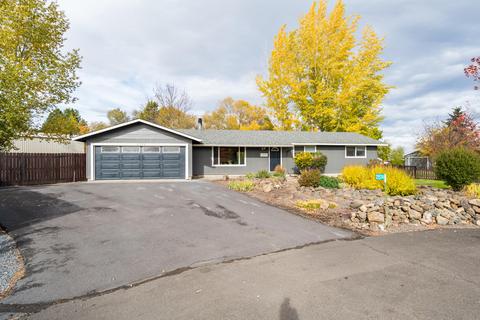 21574 Stub Pl, Bend, OR 97701 photo 2