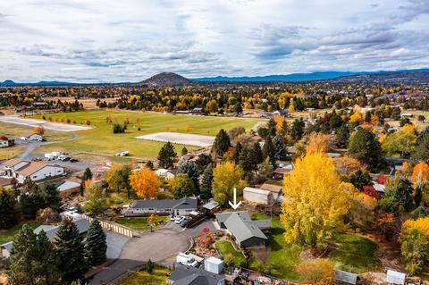 21574 Stub Pl, Bend, OR 97701 photo 37