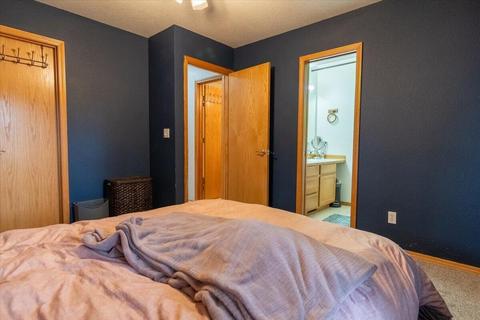 596 NE Brush Ct, Bend, OR 97701 photo 12