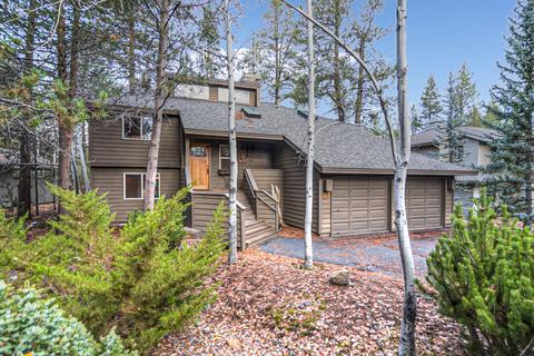 57639 Red Cedar Ln, Sunriver, OR 97707 photo 1