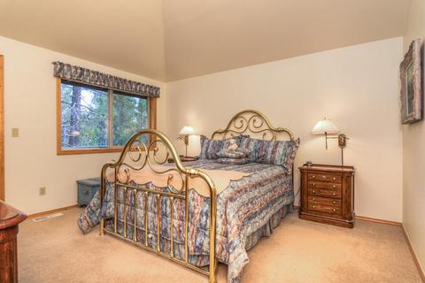 57639 Red Cedar Ln, Sunriver, OR 97707 photo 11