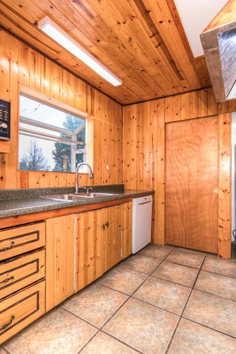 22170 Calgary Dr, Bend, OR 97702 photo 17