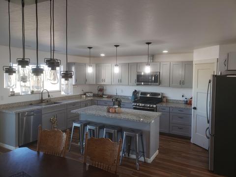 6188 Upton Rd, Central Point, OR 97502 photo 5