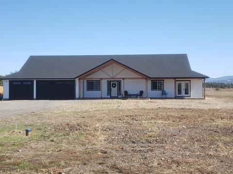 6188 Upton Rd, Central Point, OR 97502 photo 1