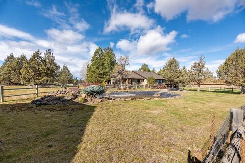 63242 Peterman Ln, Bend, OR 97701 photo 6