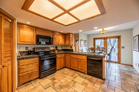 63242 Peterman Ln, Bend, OR 97701 photo 13