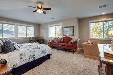 1048 Pumpkin Ridge Dr, Eagle Point, OR 97524 photo 32