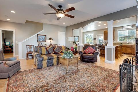 1048 Pumpkin Ridge Dr, Eagle Point, OR 97524 photo 11