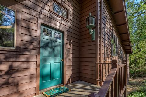 1776 Rogue River Dr, Eagle Point, OR 97524 photo 5