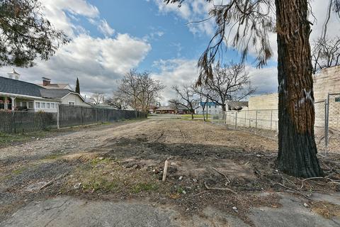 115 N Main St, Phoenix, OR 97535 photo 5