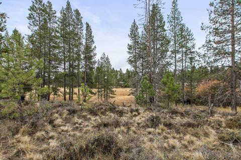 56560 Meteor Dr, Bend, OR 97707 photo 1