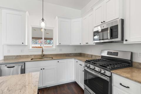 320 Everett Way, Talent, OR 97540 photo 12