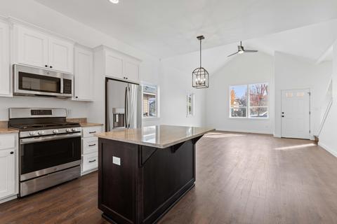 320 Everett Way, Talent, OR 97540 photo 13