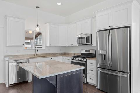 320 Everett Way, Talent, OR 97540 photo 11