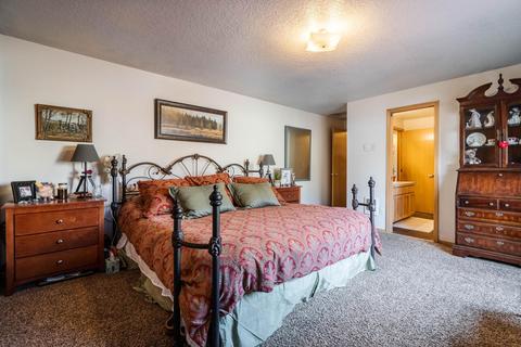 916 NW Ogden Ave, Bend, OR 97703 photo 16
