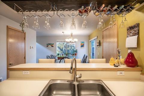 916 NW Ogden Ave, Bend, OR 97703 photo 14