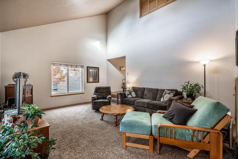 916 NW Ogden Ave, Bend, OR 97703 photo 6
