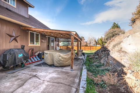 63339 Majestic Loop, Bend, OR 97701 photo 4