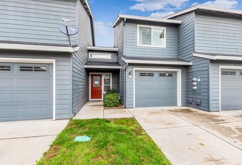 333 Live Oak Loop, Central Point, OR 97502 photo 1