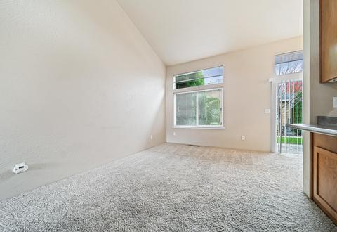 333 Live Oak Loop, Central Point, OR 97502 photo 7