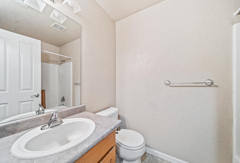 333 Live Oak Loop, Central Point, OR 97502 photo 17