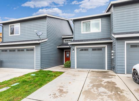 333 Live Oak Loop, Central Point, OR 97502 photo 2