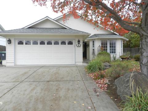 648 Benjamin Way, Phoenix, OR 97535 photo 3