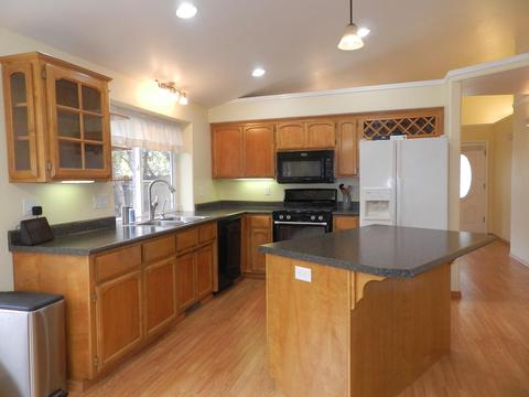 648 Benjamin Way, Phoenix, OR 97535 photo 6