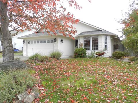 648 Benjamin Way, Phoenix, OR 97535 photo 1