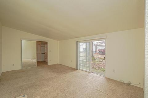 3634 Grant Rd, Central Point, OR 97502 photo 17