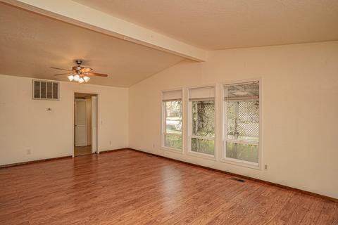 3634 Grant Rd, Central Point, OR 97502 photo 13