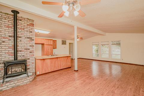 3634 Grant Rd, Central Point, OR 97502 photo 10