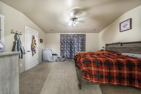 889 Win Way, Eagle Point, OR 97524 photo 11