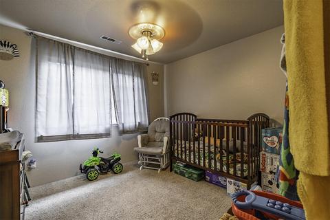 889 Win Way, Eagle Point, OR 97524 photo 14