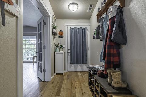 889 Win Way, Eagle Point, OR 97524 photo 18