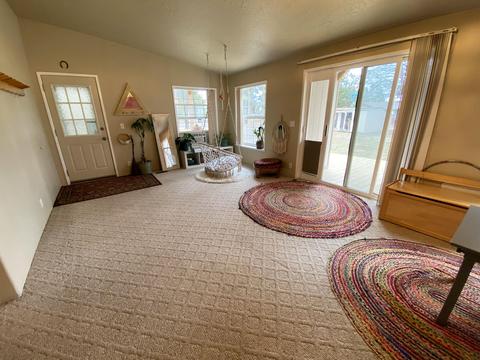 16776 Shadow Ct, La Pine, OR 97739 photo 3