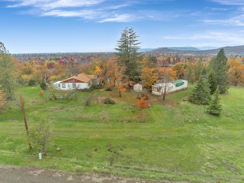 300 Riley Rd, Eagle Point, OR 97524 photo 6