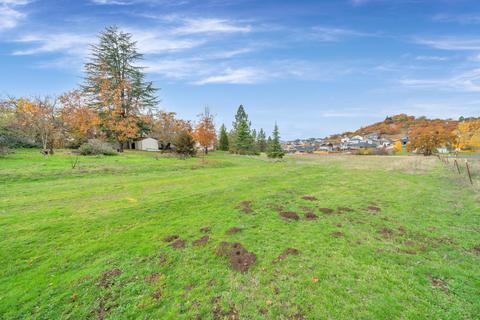300 Riley Rd, Eagle Point, OR 97524 photo 30