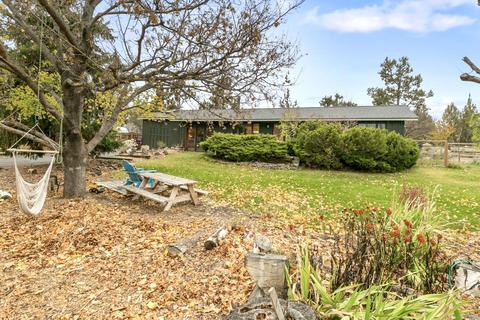 63401 Omer Dr, Bend, OR 97701 photo 4