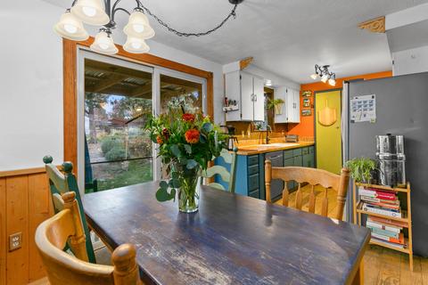 63401 Omer Dr, Bend, OR 97701 photo 9