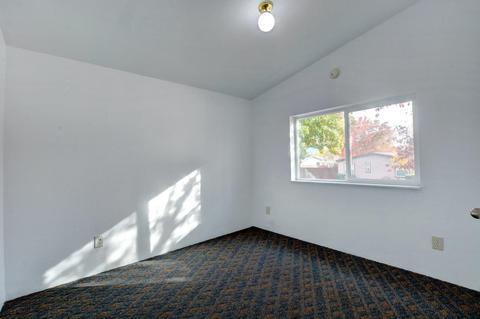 282 N Deanjou Ave, Eagle Point, OR 97524 photo 20