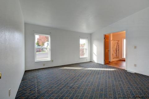 282 N Deanjou Ave, Eagle Point, OR 97524 photo 18
